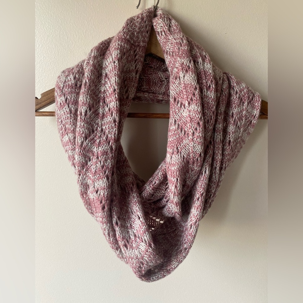 Maurices Pink/White Scarf